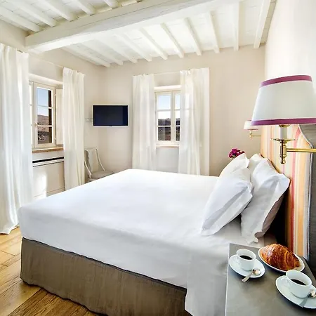 Hotel Borgo Del Cabreo 3*